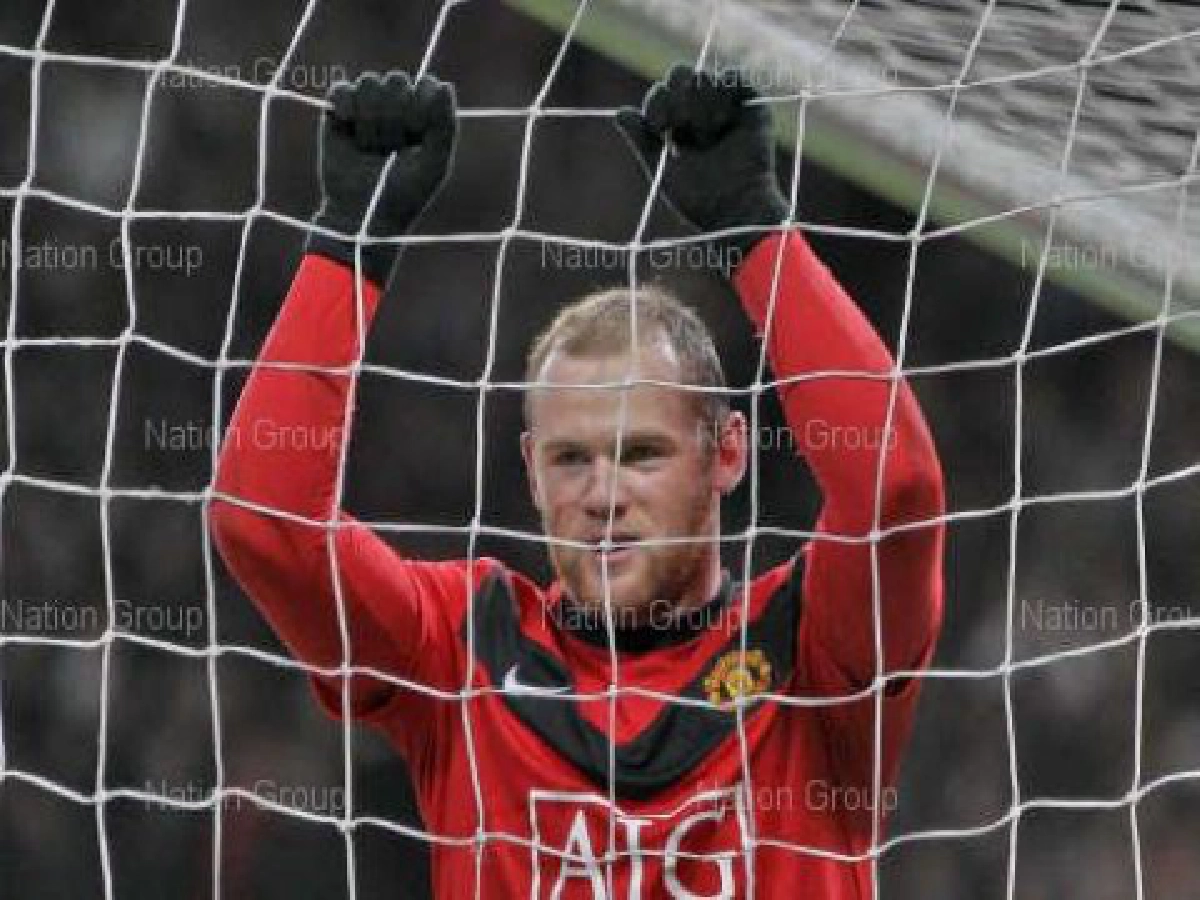 รูนีย์ยันผีเล่นเป็นทีม รูนีย์ยันผีเล่นเป็นทีม