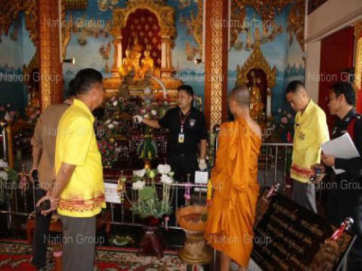 โจรฉกพระเทียมพระพุทธรูปพันปีคู่เมืองนครพนม โจรฉกพระเทียมพระพุทธรูปพันปีคู่เมืองนครพนม