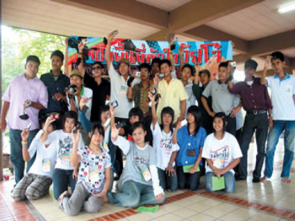 เปิดใจฟังปัญหาวัยรุ่นผ่านสื่อ"คลิปวิดีโอ" เปิดใจฟังปัญหาวัยรุ่นผ่านสื่อ"คลิปวิดีโอ"