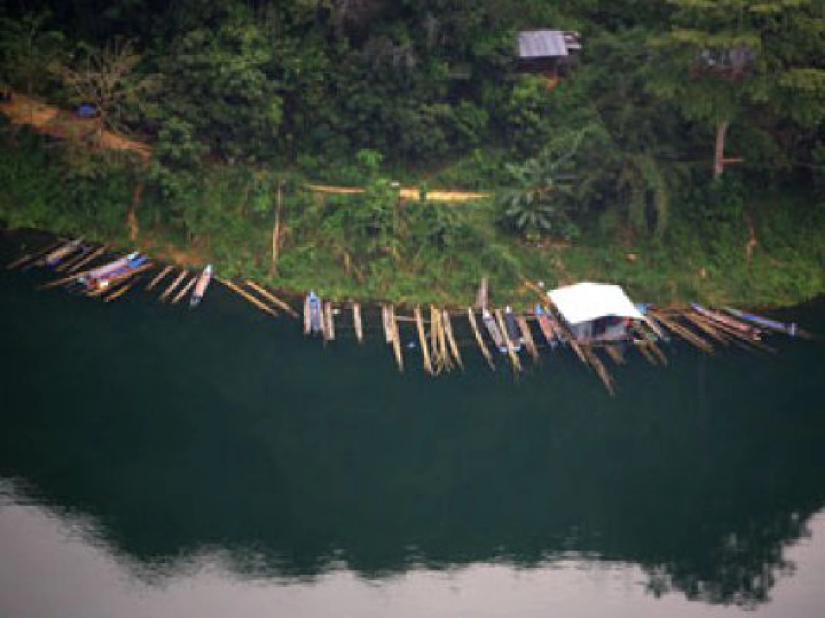 เยือน..อุทยานแห่งชาติบางลางนั่งเรือชมทัศนียภาพป่าฮาลา เยือน..อุทยานแห่งชาติบางลางนั่งเรือชมทัศนียภาพป่าฮาลา