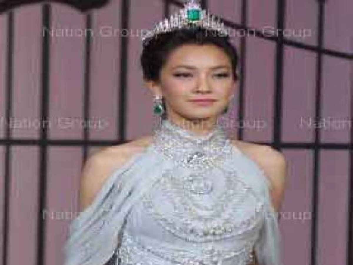 แฟชั่นเจ้าหญิงสุดหรูสวยสู้ประกายอัญมณี แฟชั่นเจ้าหญิงสุดหรูสวยสู้ประกายอัญมณี