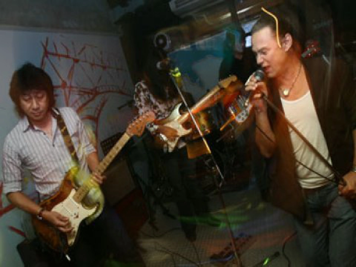 กวนเพลงให้น้ำใส - หลายเหตุผลที่ต้องไปดู...
คอนเสิร์ต คาไลโดสโคป กวนเพลงให้น้ำใส - หลายเหตุผลที่ต้องไปดู...
คอนเสิร์ต คาไลโดสโคป