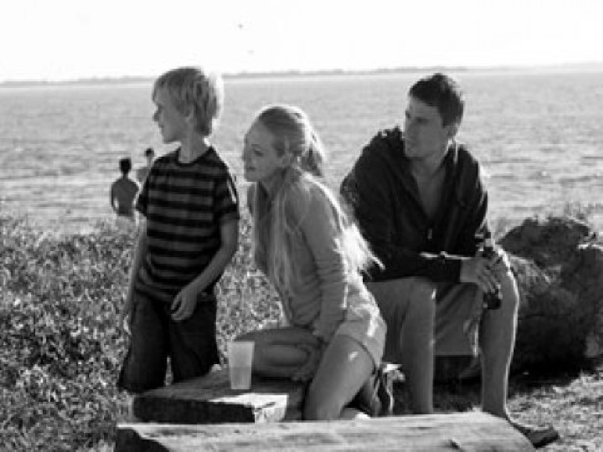 "Dear John"
รักคือความเชื่อมั่น
"Dear John"
รักคือความเชื่อมั่น