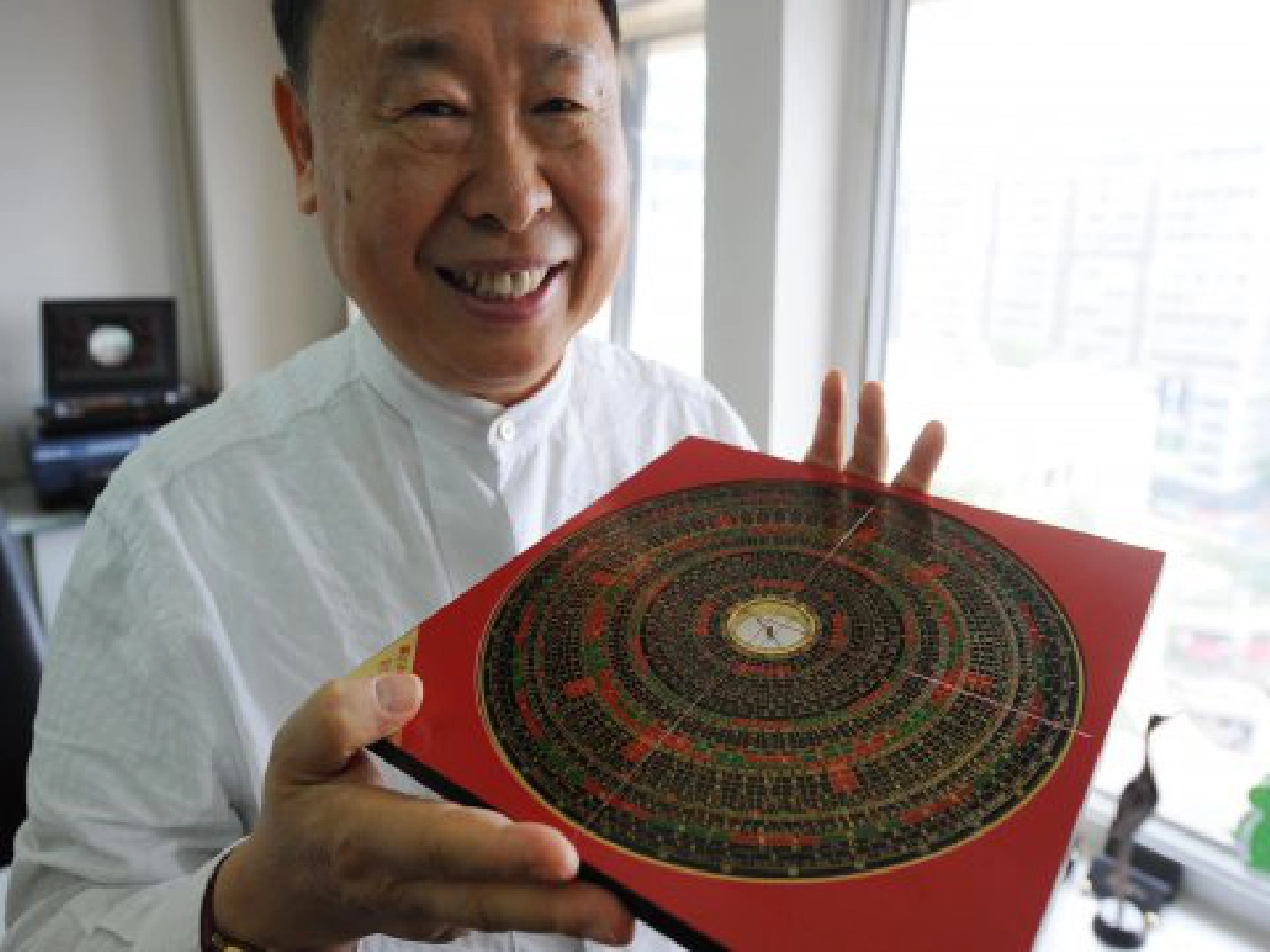 ซินแสดังฟันธงตรุษจีน ดวงโลก-ดวงผู้นำอ่วม ซินแสดังฟันธงตรุษจีน ดวงโลก-ดวงผู้นำอ่วม