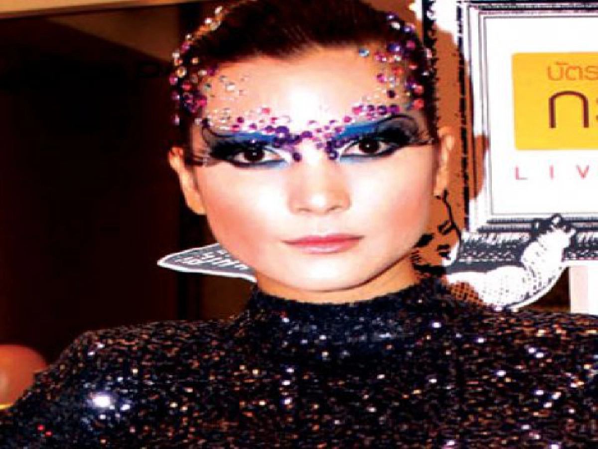 'แอม'เคลียร์'จี๊ด'เข้าใจปัดเป็นมือที่สามทำเลิก'อนันดา' 'แอม'เคลียร์'จี๊ด'เข้าใจปัดเป็นมือที่สามทำเลิก'อนันดา'