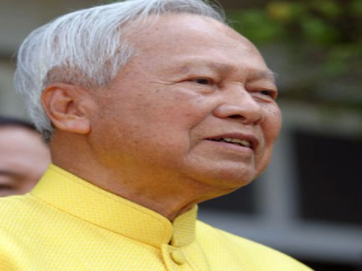 "ป๋าเปรม"ปัดเลี่ยงภาษี-หนุนปฎิวัติ 