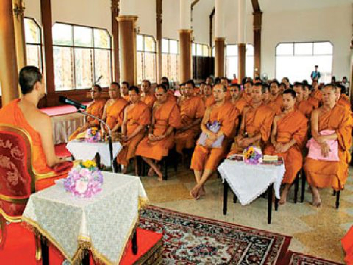พระเทพคุณาภรณ์
กับโครงการ...นำกำลังพลเข้าหาธรรมะ พระเทพคุณาภรณ์
กับโครงการ...นำกำลังพลเข้าหาธรรมะ