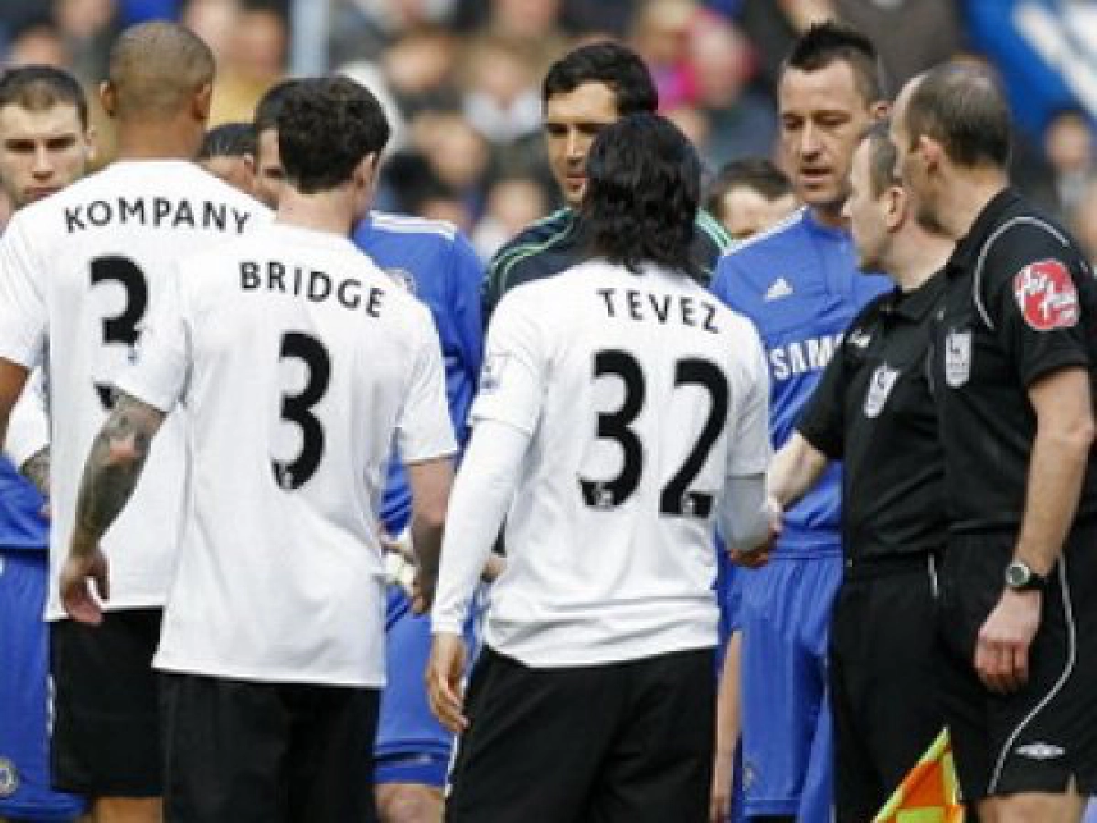 เชลซีเจ๊ง2-4เรือใบขึ้นที่4อาร์เซน่อลชนะ3-1 เชลซีเจ๊ง2-4เรือใบขึ้นที่4อาร์เซน่อลชนะ3-1