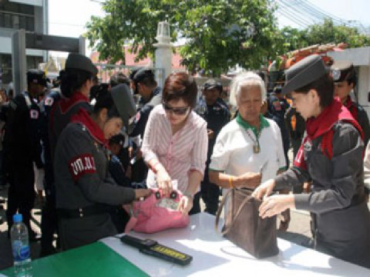 ยึด!คุมเข้มรอบศาลเซียนพนัน"ติดปลายนวม" ยึด!คุมเข้มรอบศาลเซียนพนัน"ติดปลายนวม"