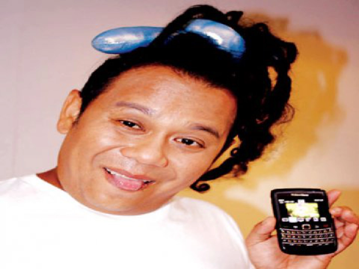 "หอย"จีบ"เคน"คู่"คริส"ลงละครเวที "หอย"จีบ"เคน"คู่"คริส"ลงละครเวที
