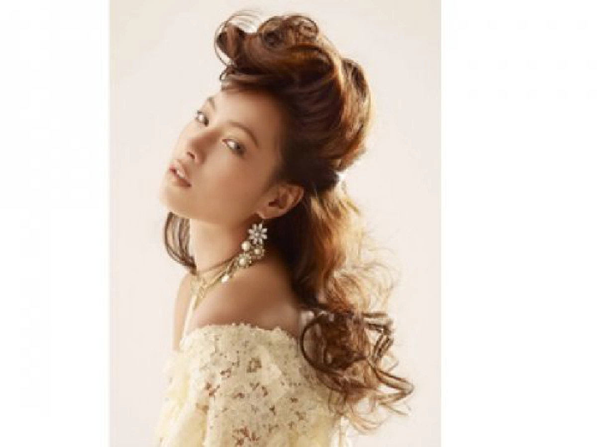 7 กูรูผมระดับโลกเผย เทรนด์ผม ผสม แฟชั่น 

