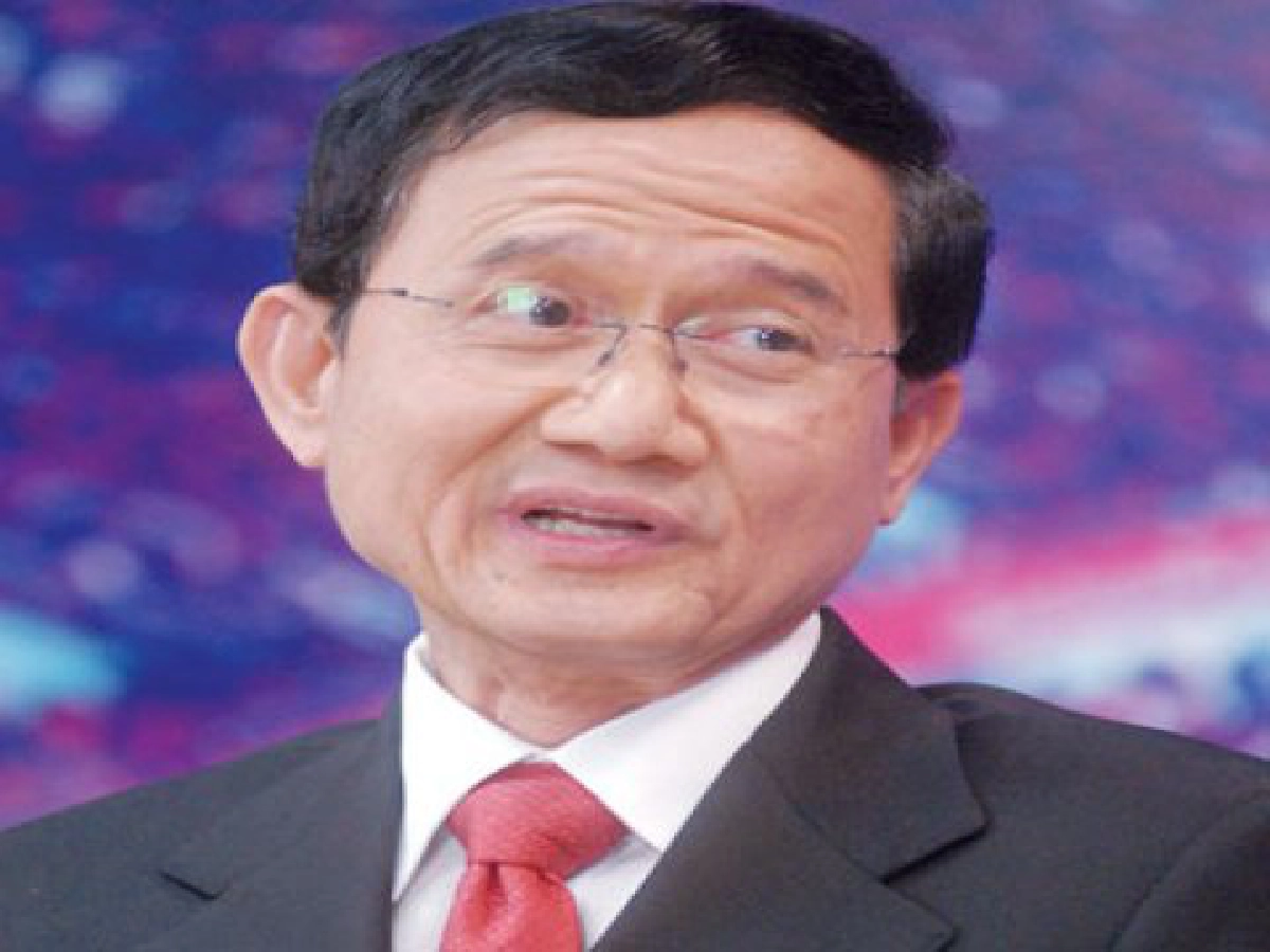 คดีประวัติศาสตร์วุฒิสภาลงมติถอด"สมชาย"
