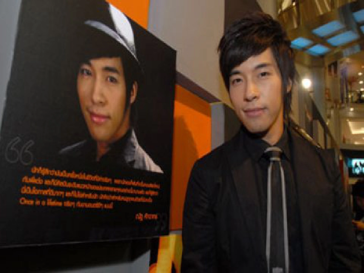 คอนเสิร์ตที่รอคอย
ของ "แต๋ง" ภูษิต
คอนเสิร์ตที่รอคอย
ของ "แต๋ง" ภูษิต