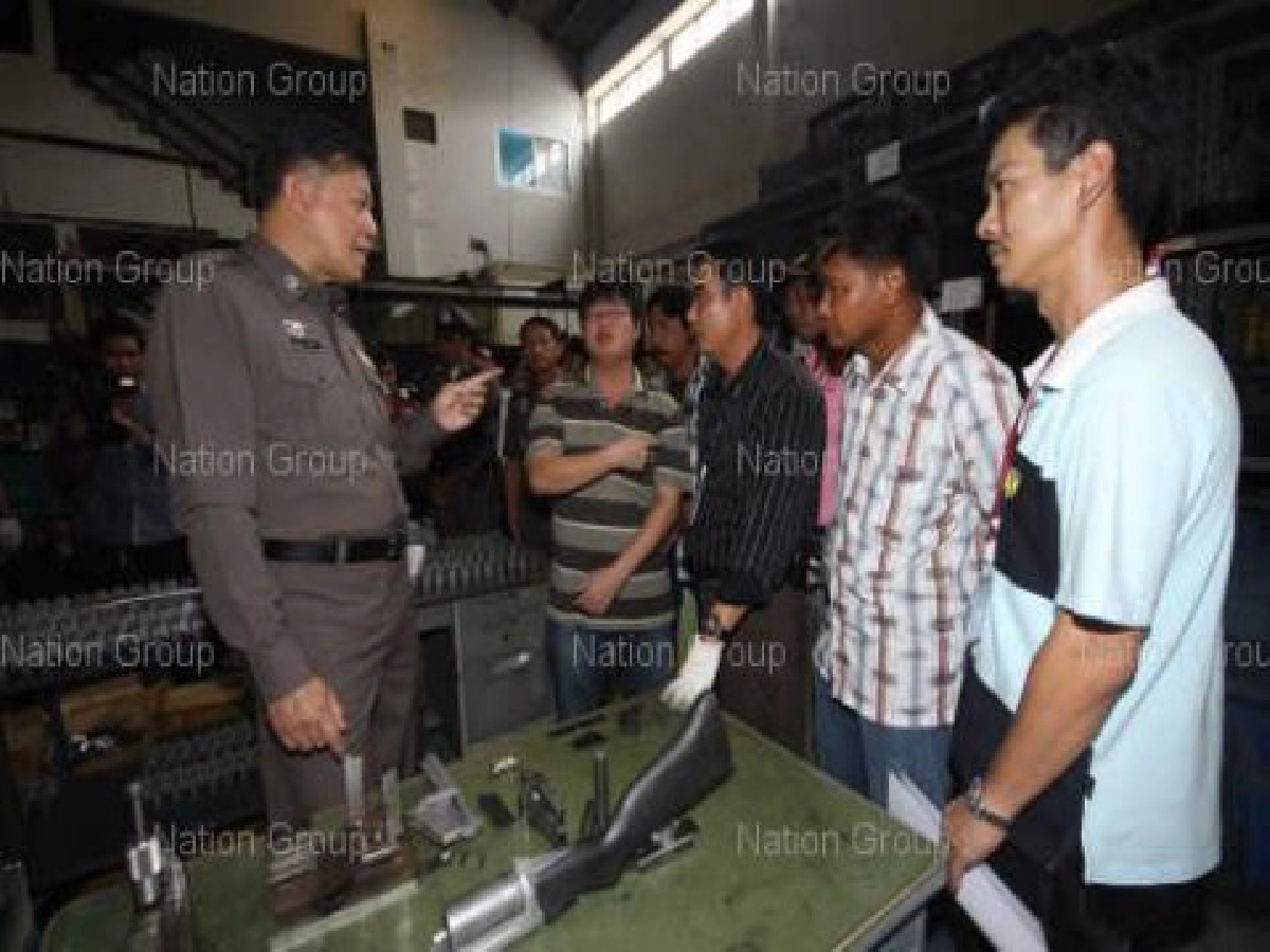 ตร.ค้นพบครื่องยิงระเบิดคล้ายเอ็ม79นับร้อยที่วังน้อย ตร.ค้นพบครื่องยิงระเบิดคล้ายเอ็ม79นับร้อยที่วังน้อย