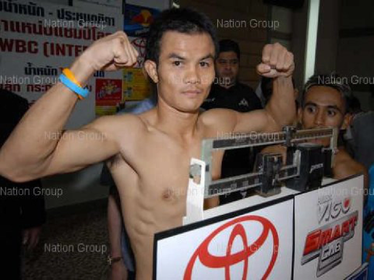 ตังค์ดัน "ไอ้กร"
ล้มแชมป์ไดกิ
ตังค์ดัน "ไอ้กร"
ล้มแชมป์ไดกิ