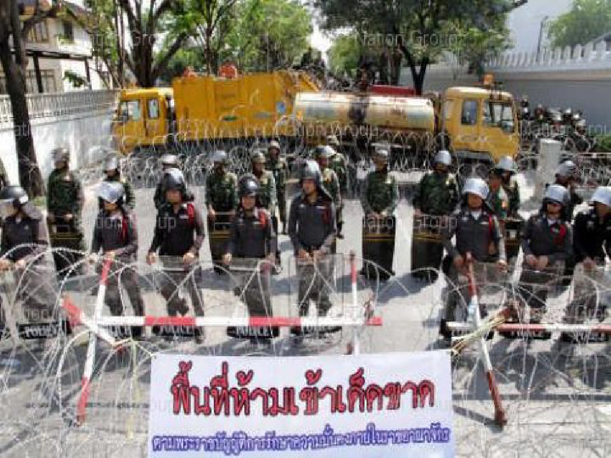 "เพื่อไทย"พบ"ชัย"จี้ถอนทหารพ้นสภา "เพื่อไทย"พบ"ชัย"จี้ถอนทหารพ้นสภา