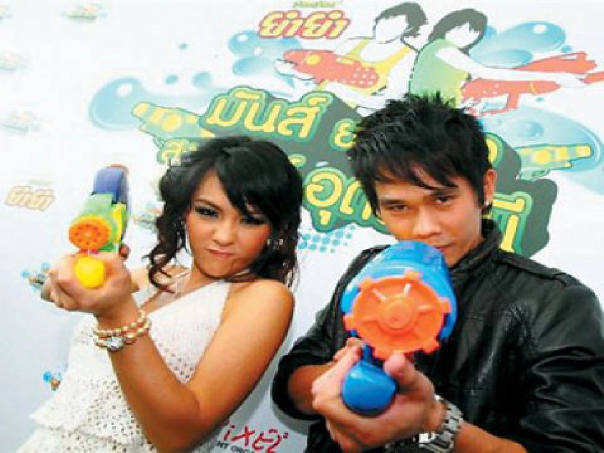 เสิร์ฟข่าวเม้าท์แตกประจำวันที่30มี.ค. เสิร์ฟข่าวเม้าท์แตกประจำวันที่30มี.ค.