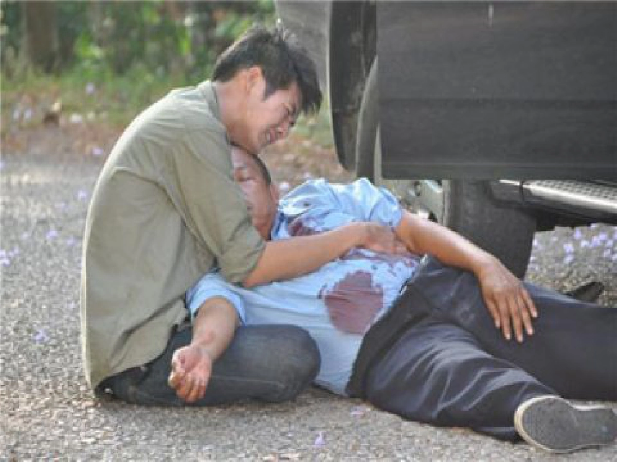 หักดิบ รัก 3 เส้า!
อั้ม-เวียร์-อ๋อม ใครอยู่..ใครไป
หักดิบ รัก 3 เส้า!
อั้ม-เวียร์-อ๋อม ใครอยู่..ใครไป