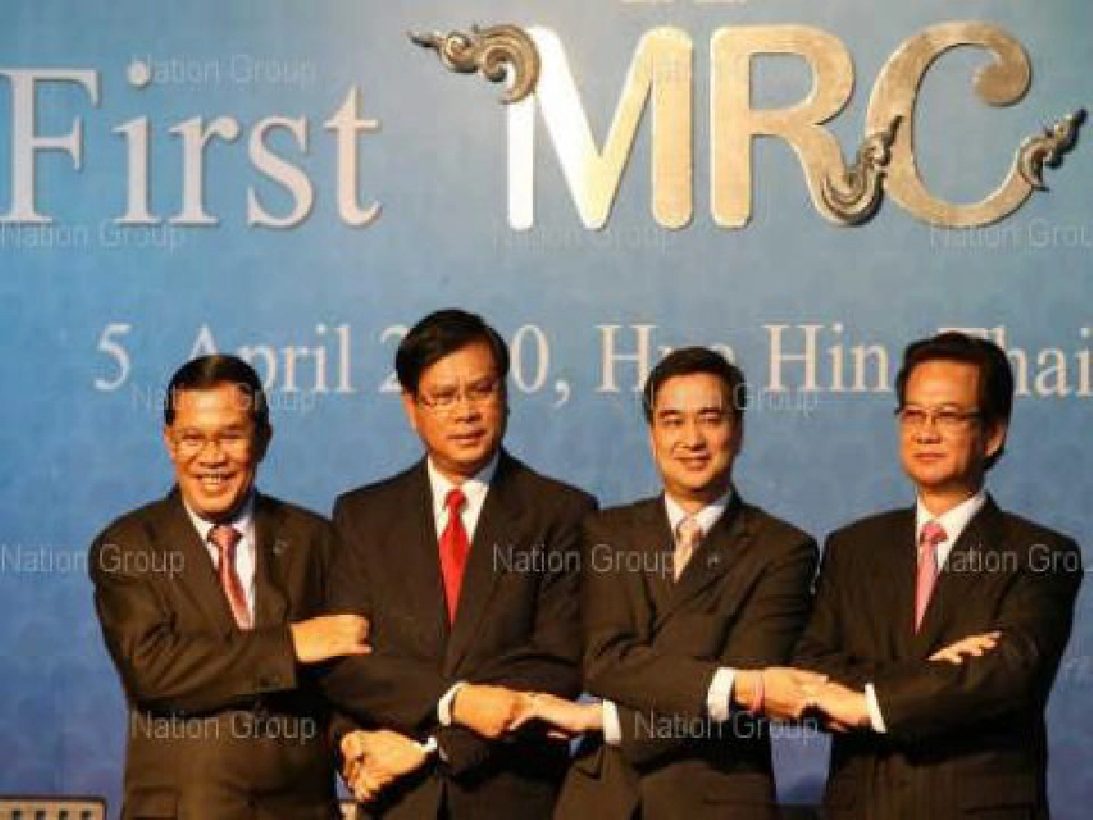 ผู้นำ4ประเทศลงนามปริญญาหัวหินแก้วิกฤติน้ำโขง ผู้นำ4ประเทศลงนามปริญญาหัวหินแก้วิกฤติน้ำโขง