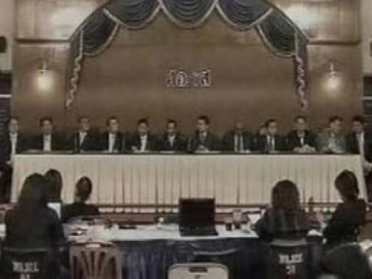สุเทพแถลงให้แดงออกพ้นราชประสงค์ สุเทพแถลงให้แดงออกพ้นราชประสงค์