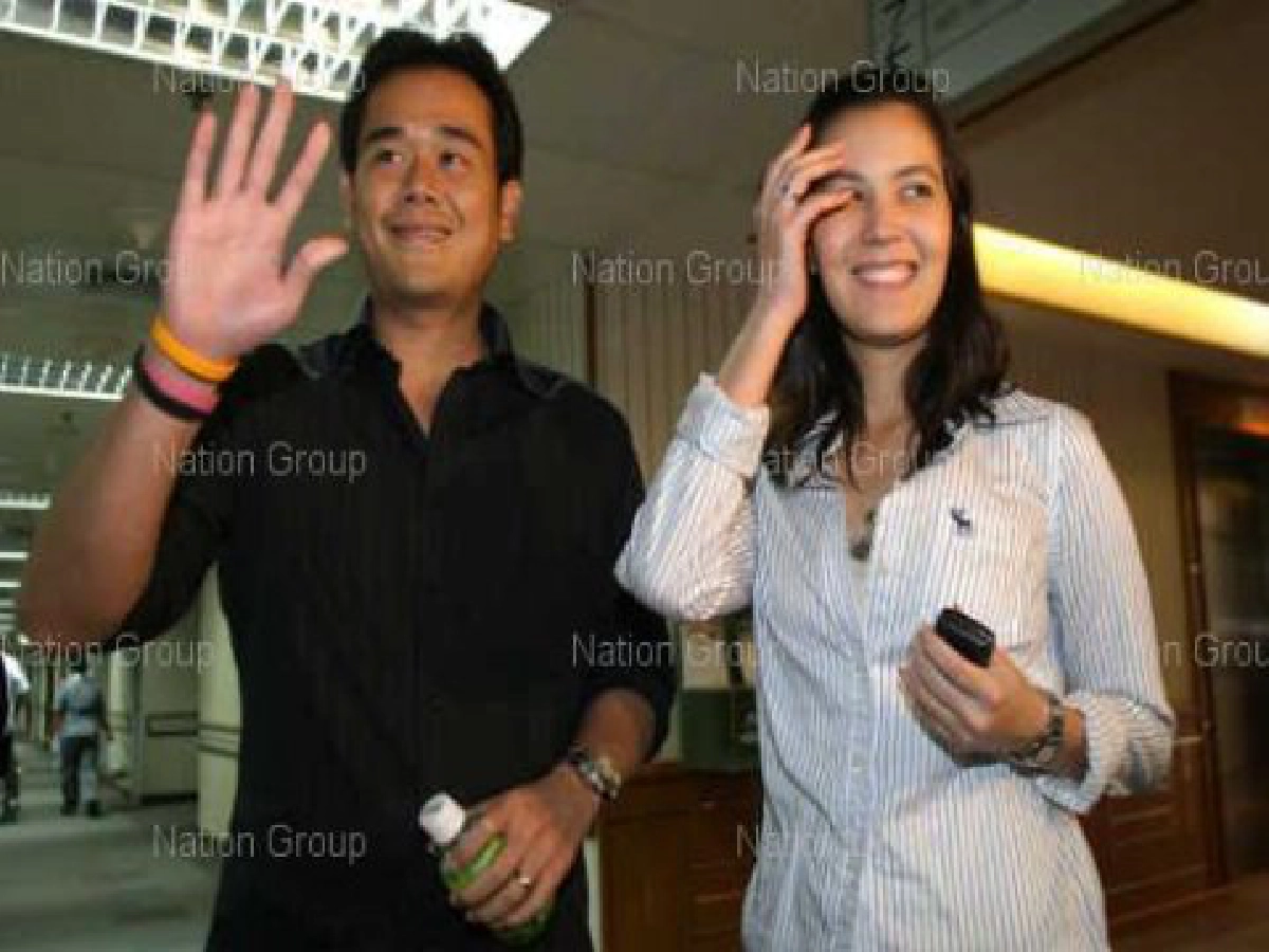 ธัญญ่า ลั่นขอหย่าจริง
รับทะเลาะ เป๊ก เรื่อง พิงค์กี้ ธัญญ่า ลั่นขอหย่าจริง
รับทะเลาะ เป๊ก เรื่อง พิงค์กี้