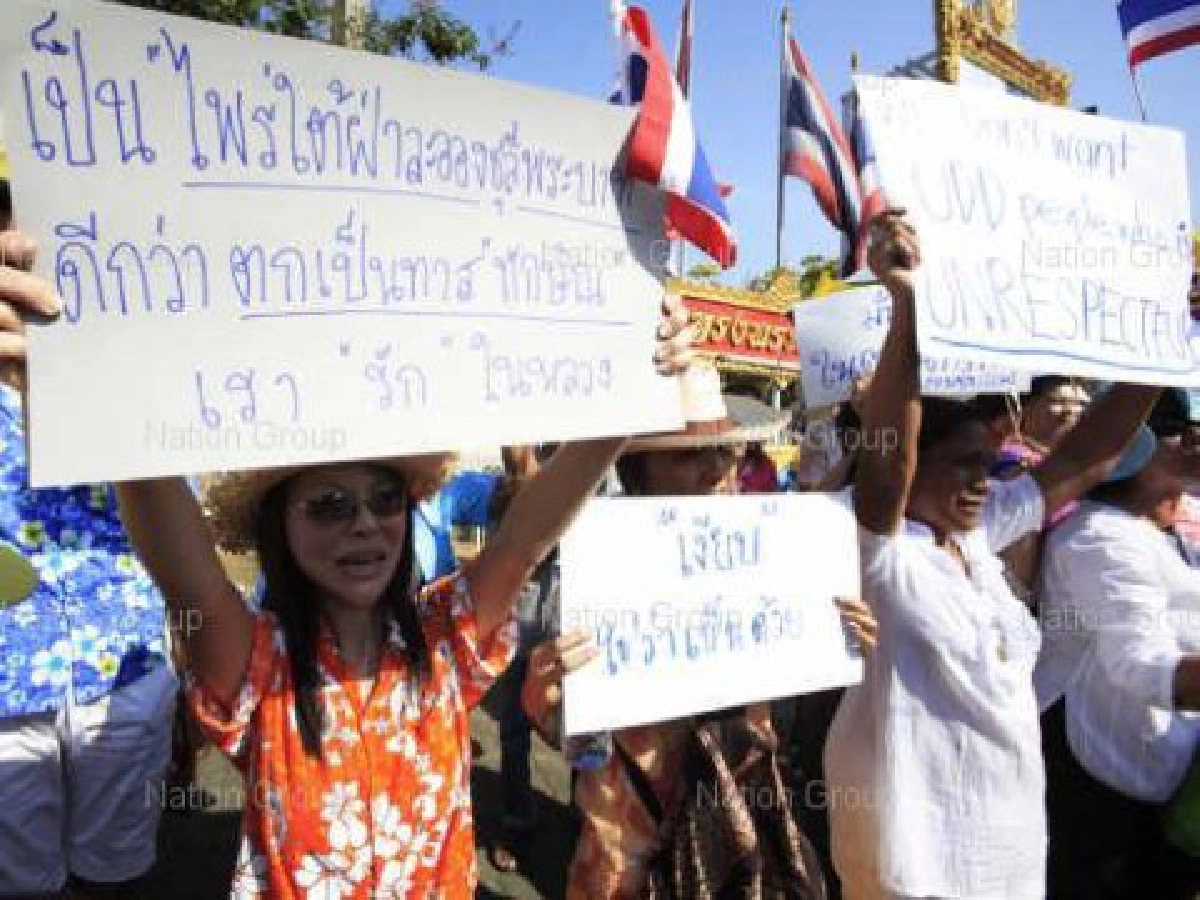 แห่ให้กำลังใจ"รัฐบาล-ทหาร"ทำตามกม.   