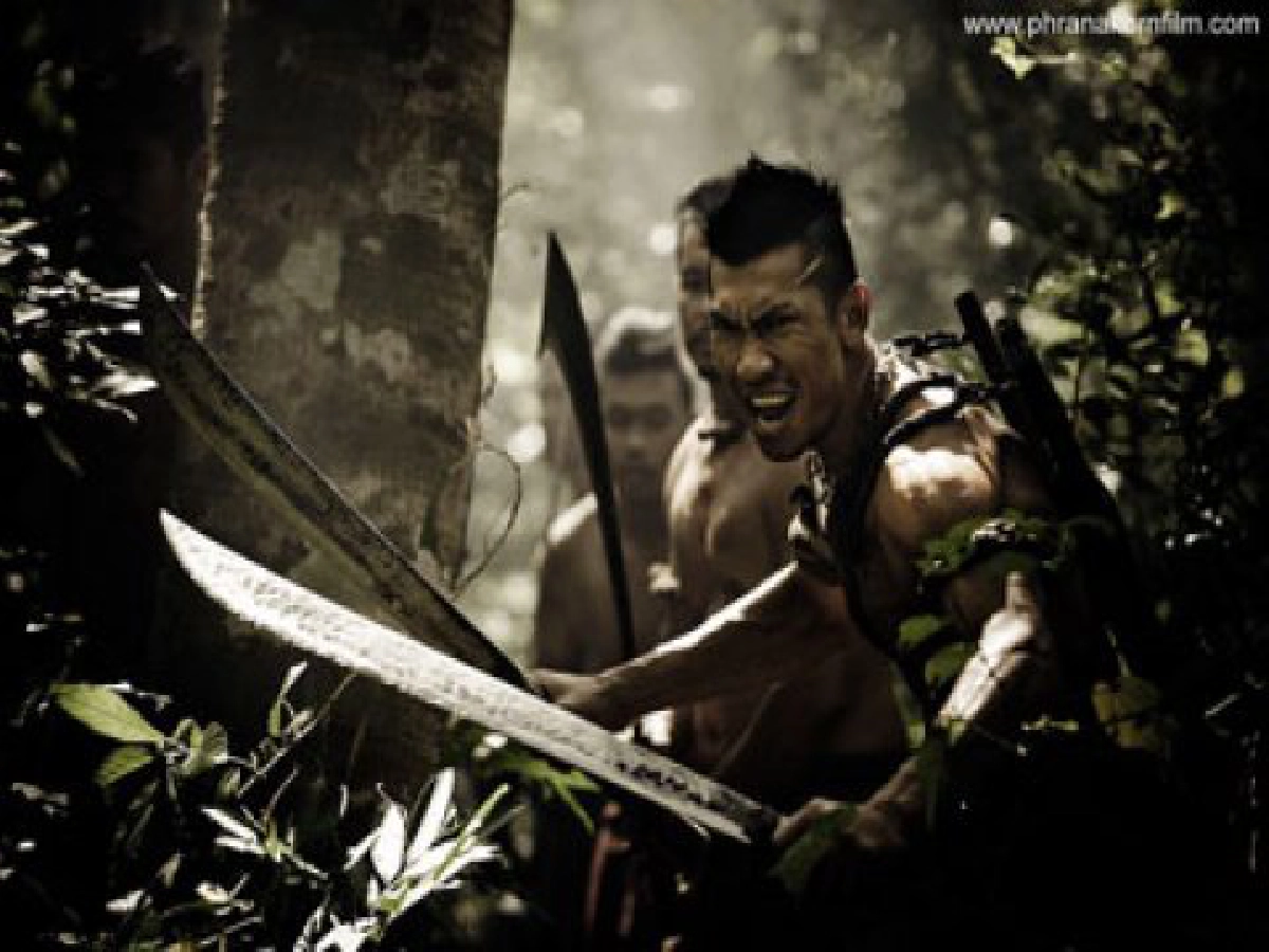 การเมืองร้อน หนังไทยร่วง
การเมืองร้อน หนังไทยร่วง