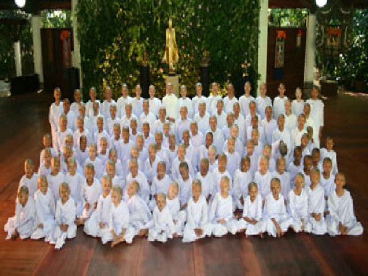 มองนอกดูใน - มีแม่เป็นธรรม มีธรรมเป็นแม่
มองนอกดูใน - มีแม่เป็นธรรม มีธรรมเป็นแม่