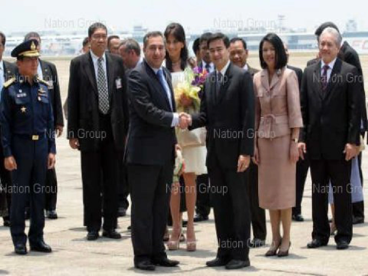 นายกฯจอร์เจียให้กำลังใจอภิสิทธิ์ขอให้อดทน นายกฯจอร์เจียให้กำลังใจอภิสิทธิ์ขอให้อดทน