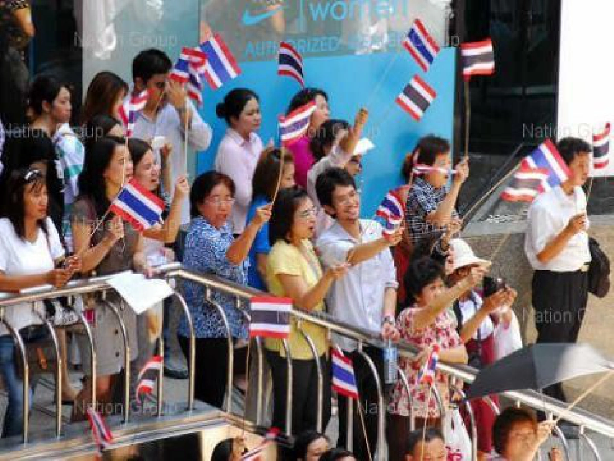 "ในหลวง-ราชินี"ทรงห่วงเหยื่อบึ้มสีลม "ในหลวง-ราชินี"ทรงห่วงเหยื่อบึ้มสีลม