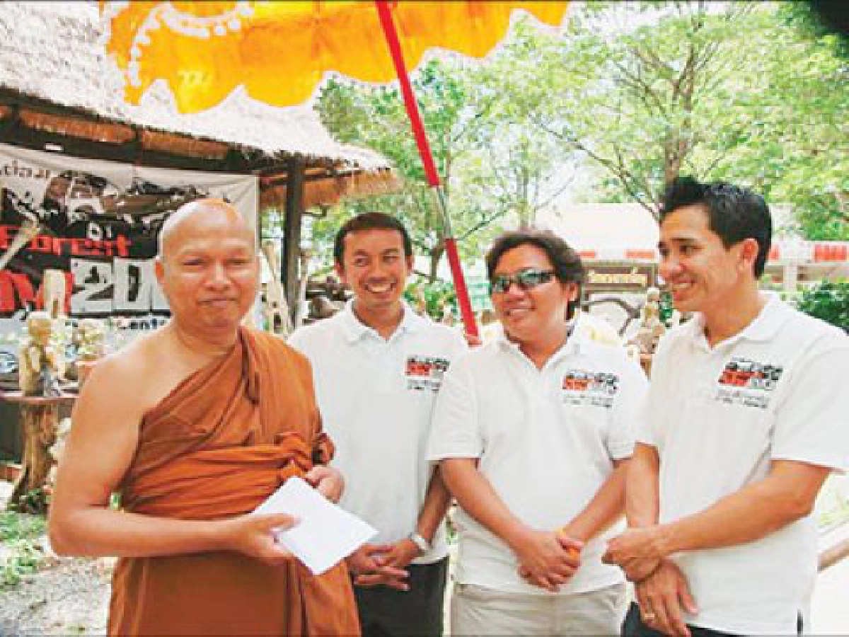 บุญออฟโรดเพื่อ'วัดพระบาทน้ำพุ' บุญออฟโรดเพื่อ'วัดพระบาทน้ำพุ'
