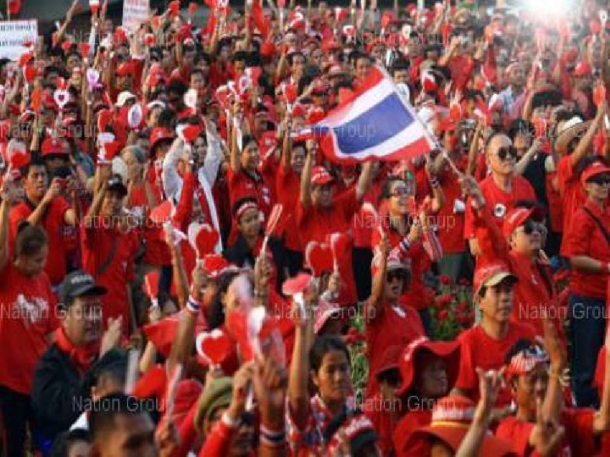 ขสมก.ปรับเส้นทางเดินรถเลี่ยงม็อบเสื้อแดง ขสมก.ปรับเส้นทางเดินรถเลี่ยงม็อบเสื้อแดง