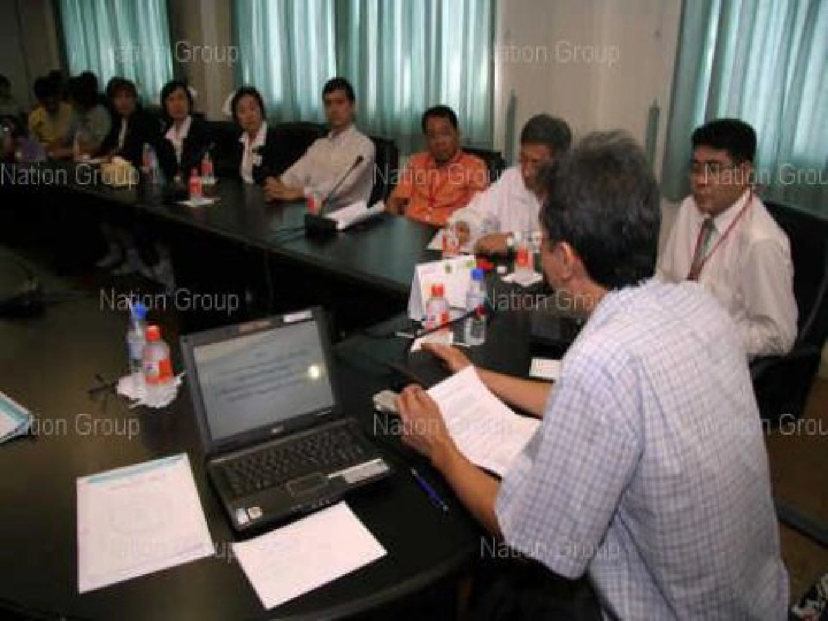 หมอพยาบาลผู้ป่วยแฉตอนแดงบุกรพ.จุฬาฯ หมอพยาบาลผู้ป่วยแฉตอนแดงบุกรพ.จุฬาฯ