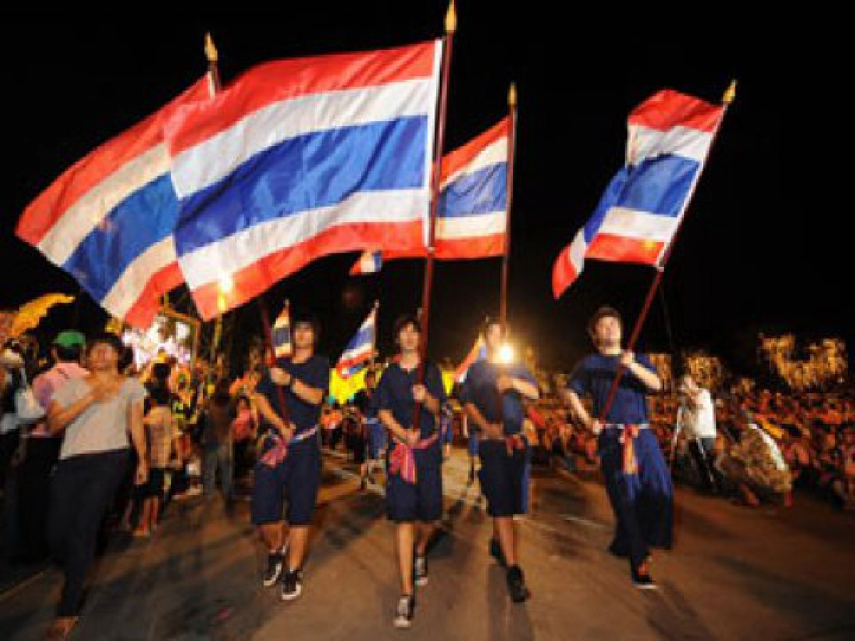 สดุดี"มหาราชา"ทั่วทั้งแผ่นดิน สดุดี"มหาราชา"ทั่วทั้งแผ่นดิน