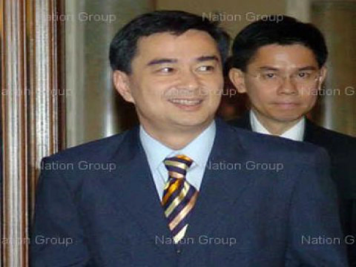 "มาร์ค"รับเสี่ยงผุดโรดแม็พพร้อมรับผิดชอบ "มาร์ค"รับเสี่ยงผุดโรดแม็พพร้อมรับผิดชอบ