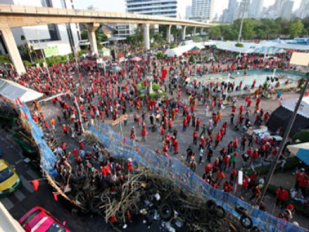 เสื้อแดงพร้อมลงจริงหรือบ้านเลขที่111ส่งเสบียงหนุน เสื้อแดงพร้อมลงจริงหรือบ้านเลขที่111ส่งเสบียงหนุน