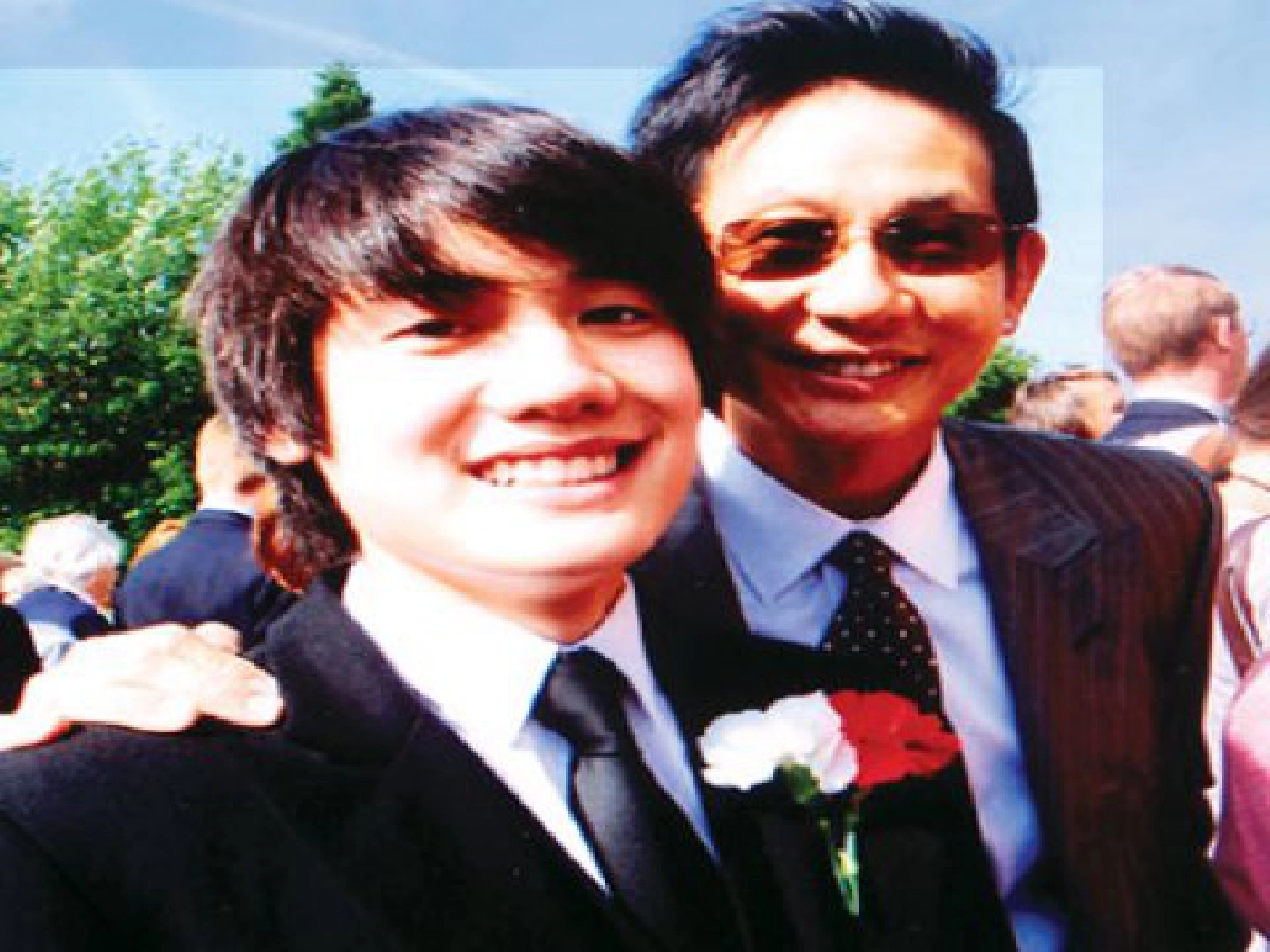 พี่เลี้ยงเด็กเสิร์ฟ พี่เลี้ยงเด็กเสิร์ฟ