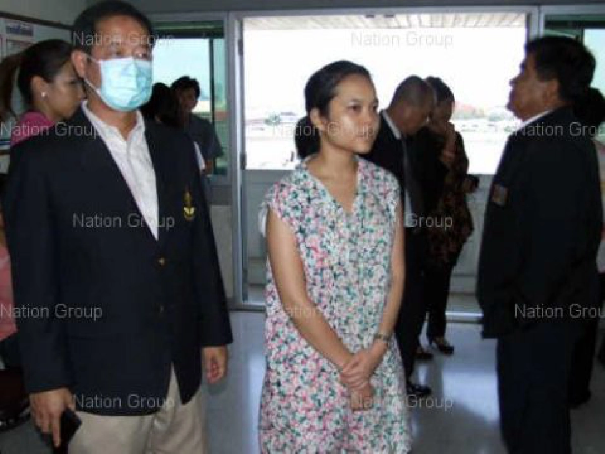 น้องเดียร์ลูกสาวเสธ.แดงเผยต้องเข้มแข็งเหมือนพ่อ น้องเดียร์ลูกสาวเสธ.แดงเผยต้องเข้มแข็งเหมือนพ่อ