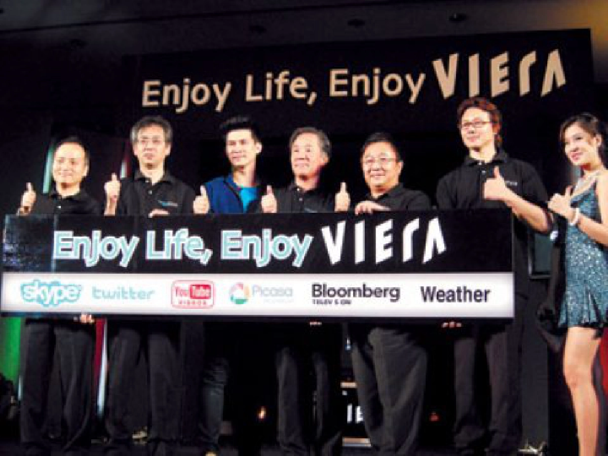 เสิร์ฟข่าวเม้าท์แตก (อังคารที่ 18 พ.ค.53)
เสิร์ฟข่าวเม้าท์แตก (อังคารที่ 18 พ.ค.53)