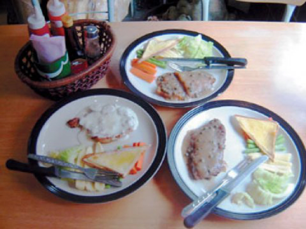 เปิดร้าน"วันยังค่ำ"ขายหลากเมนูชูสเต๊กอร่อย-บรรยากาศล้านนา เปิดร้าน"วันยังค่ำ"ขายหลากเมนูชูสเต๊กอร่อย-บรรยากาศล้านนา