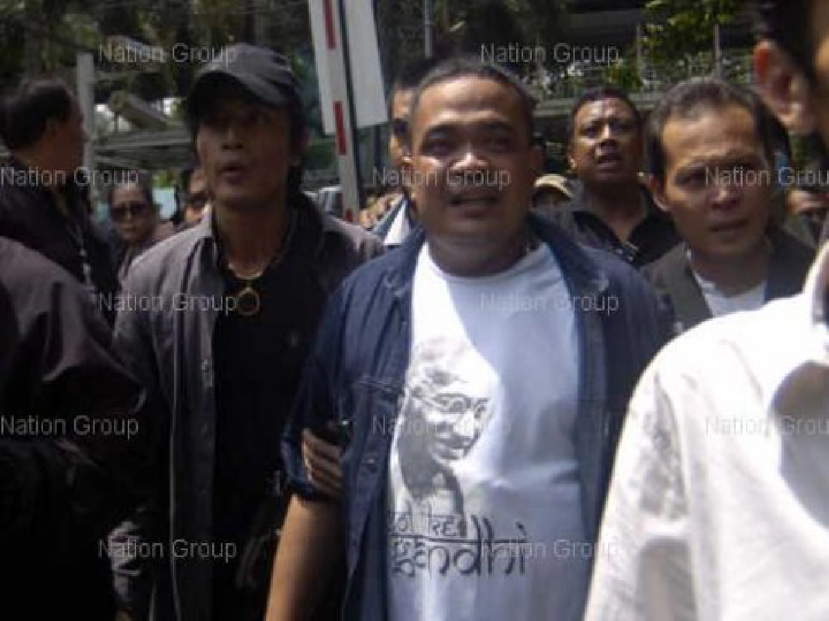 ศอฉ.แถลงยันแยกขังแกนนำแดงไม่สบายอย่างที่คิด ศอฉ.แถลงยันแยกขังแกนนำแดงไม่สบายอย่างที่คิด