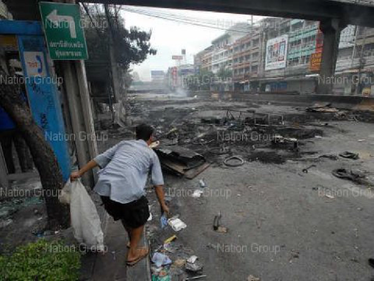  สู้"ภัยม็อบ"..ชุมชนป้องกันตนเอง