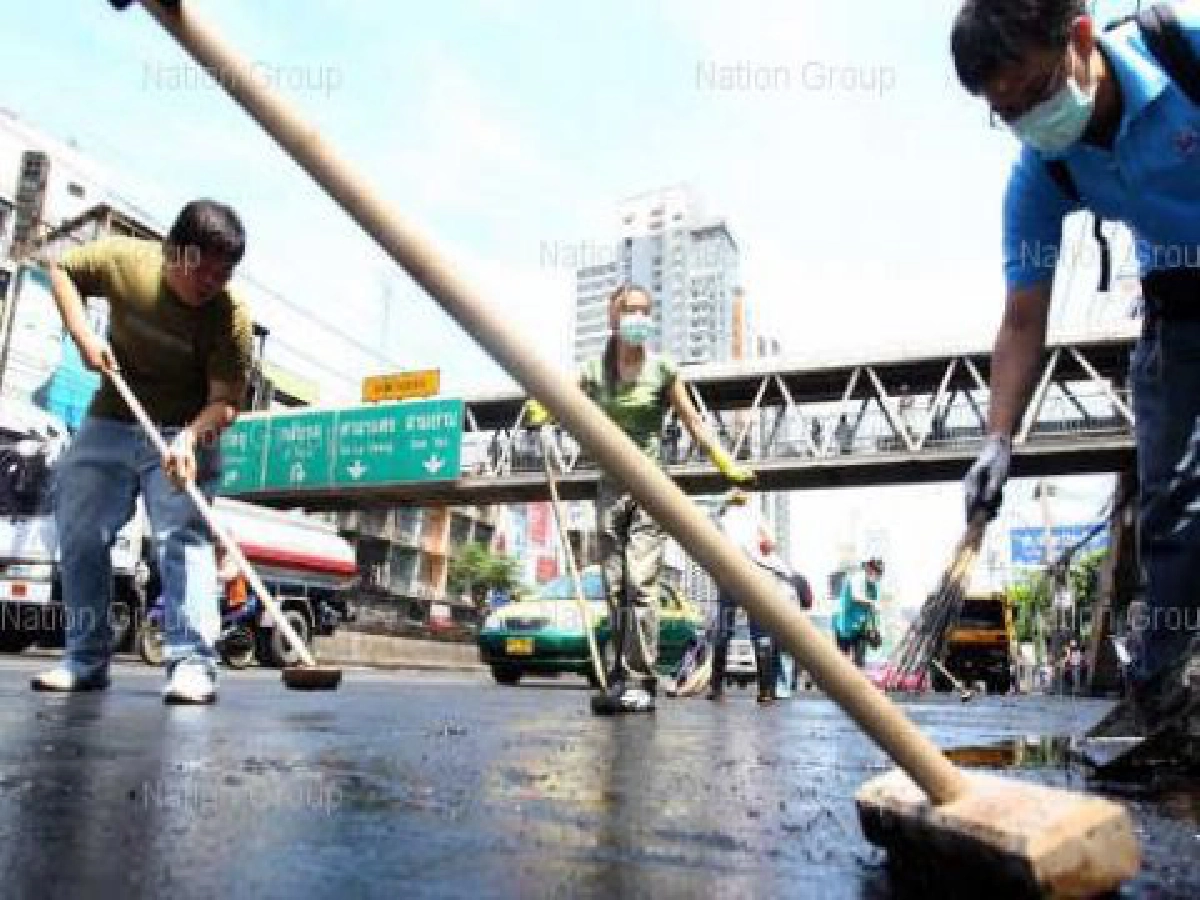 ประมวลภาพไทยร่วมใจล้างสีลม-ราชประสงค์(9)