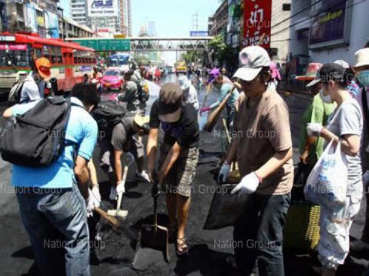 ประมวลภาพไทยร่วมใจล้างสีลม-ราชประสงค์(8)
