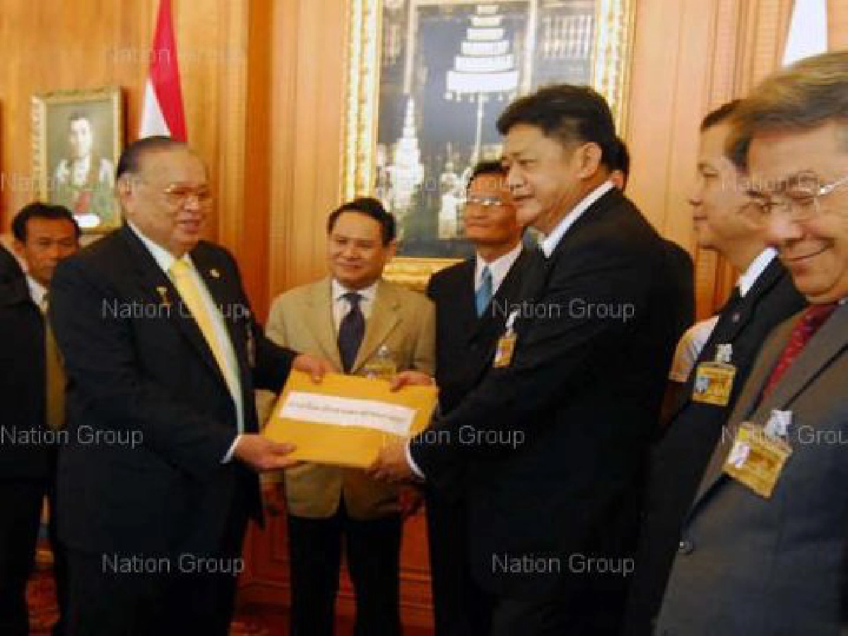 5ส.ส.พท.ไม่ร่วมลงชื่อยื่นญัตติอภิปรายซักฟอก 5ส.ส.พท.ไม่ร่วมลงชื่อยื่นญัตติอภิปรายซักฟอก