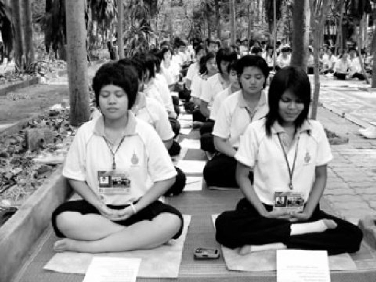 ฝึกสมาธิรับน้องใหม่ ฝึกสมาธิรับน้องใหม่