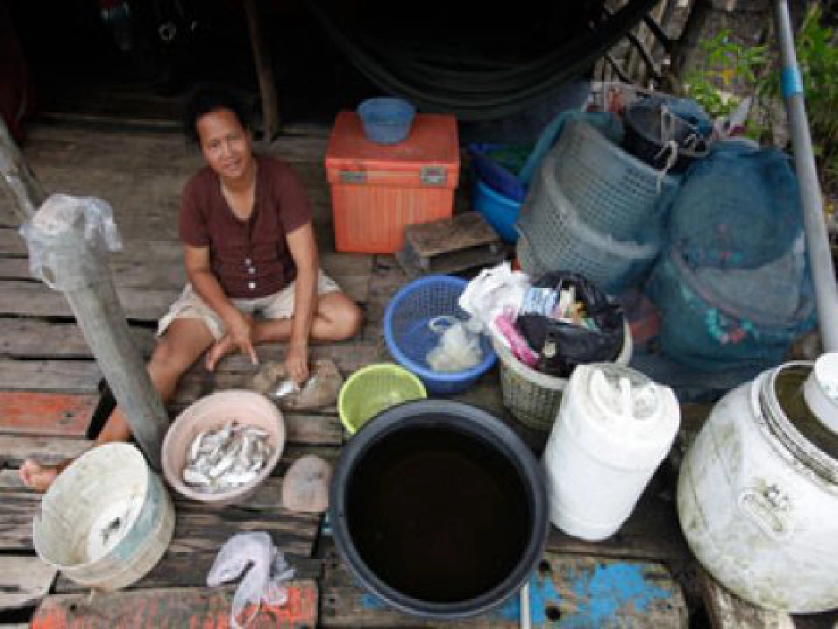 วิถีประมงพื้นบ้านบนเรือกอนโดลา     ของบ้านสลักคอก เกาะช้าง จ.ตราด 