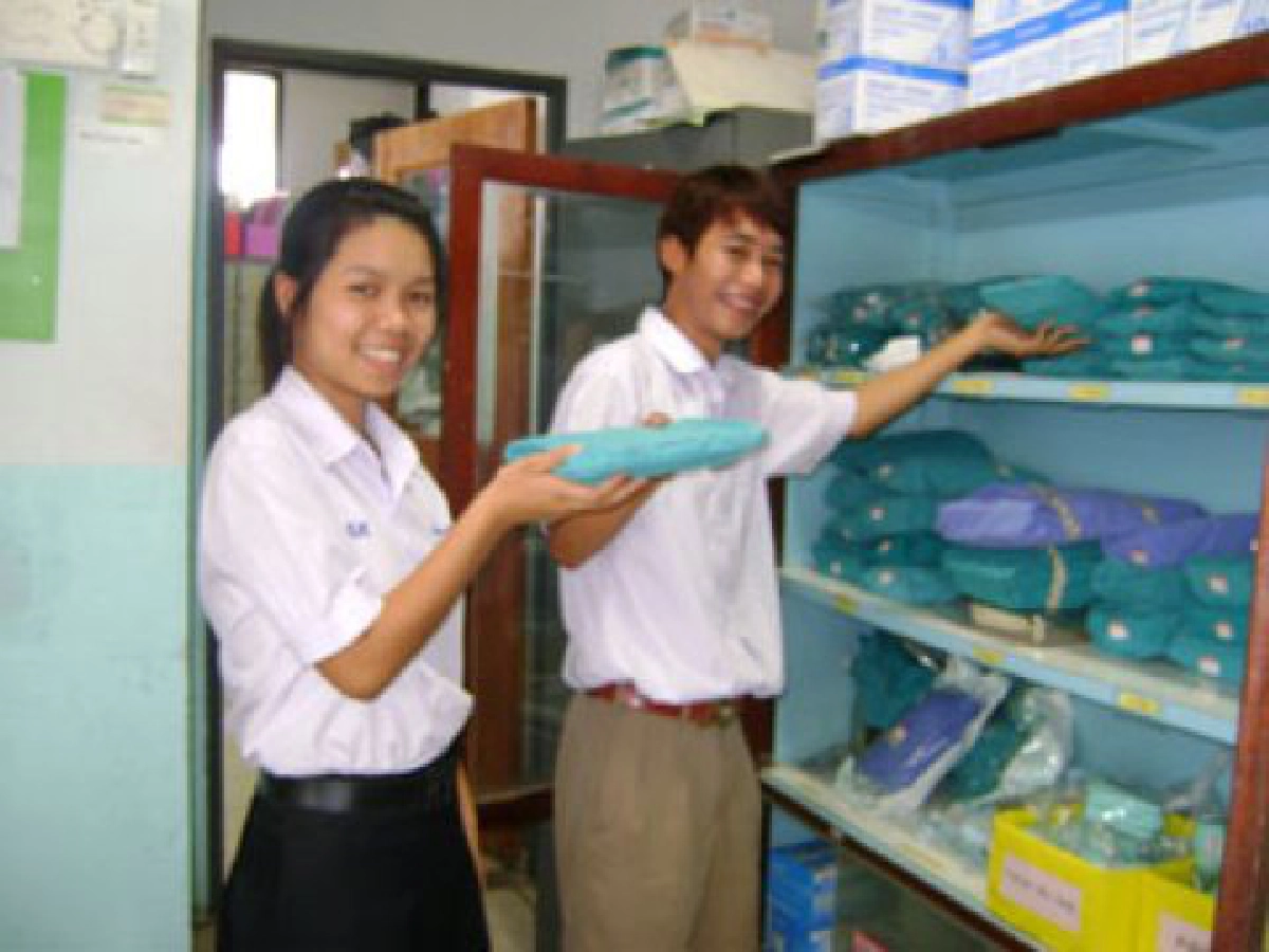 รพ.ร้อยเอ็ดบ่มเพาะจิตอาสา"ขาโจ๋"รู้งาน"แพทย์-พยาบาล"ก่อนแอดมิชชั่นส์ รพ.ร้อยเอ็ดบ่มเพาะจิตอาสา"ขาโจ๋"รู้งาน"แพทย์-พยาบาล"ก่อนแอดมิชชั่นส์