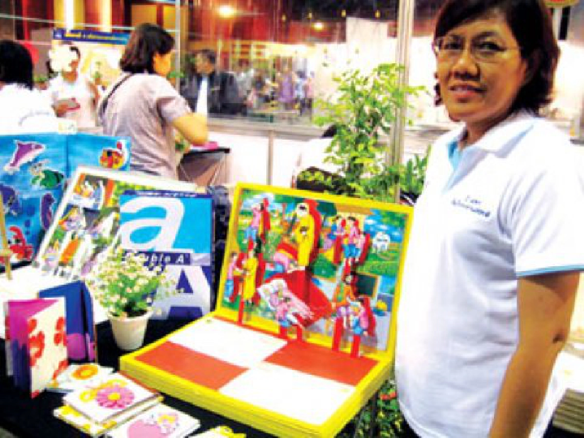 กระดาษหน้าสอง ทำหนังสือน่าอ่าน กระดาษหน้าสอง ทำหนังสือน่าอ่าน