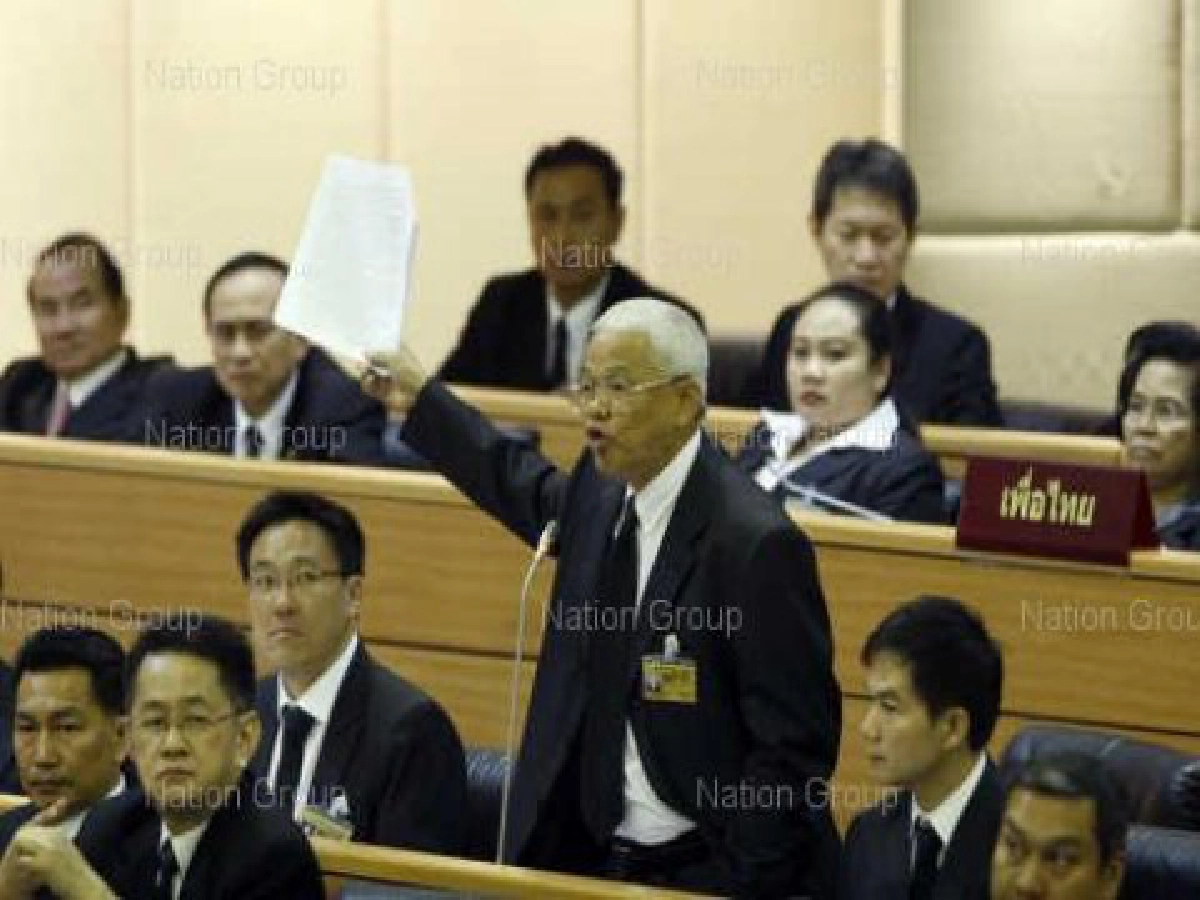 'มาร์ค'ลั่นไม่คิดนปช.เป็นผู้ก่อการร้าย